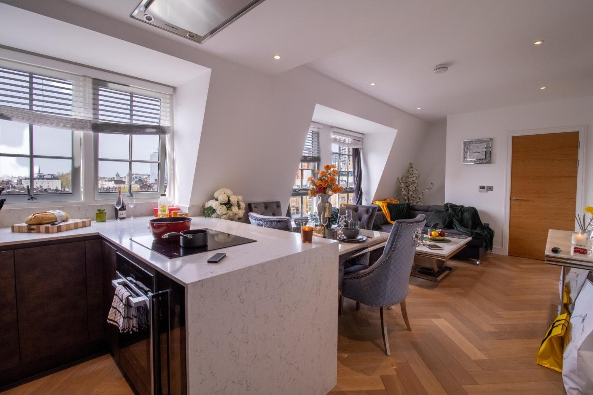 Luxurious 1-Bedroom Penthouse In Marble Arch 71 Londýn Exteriér fotografie